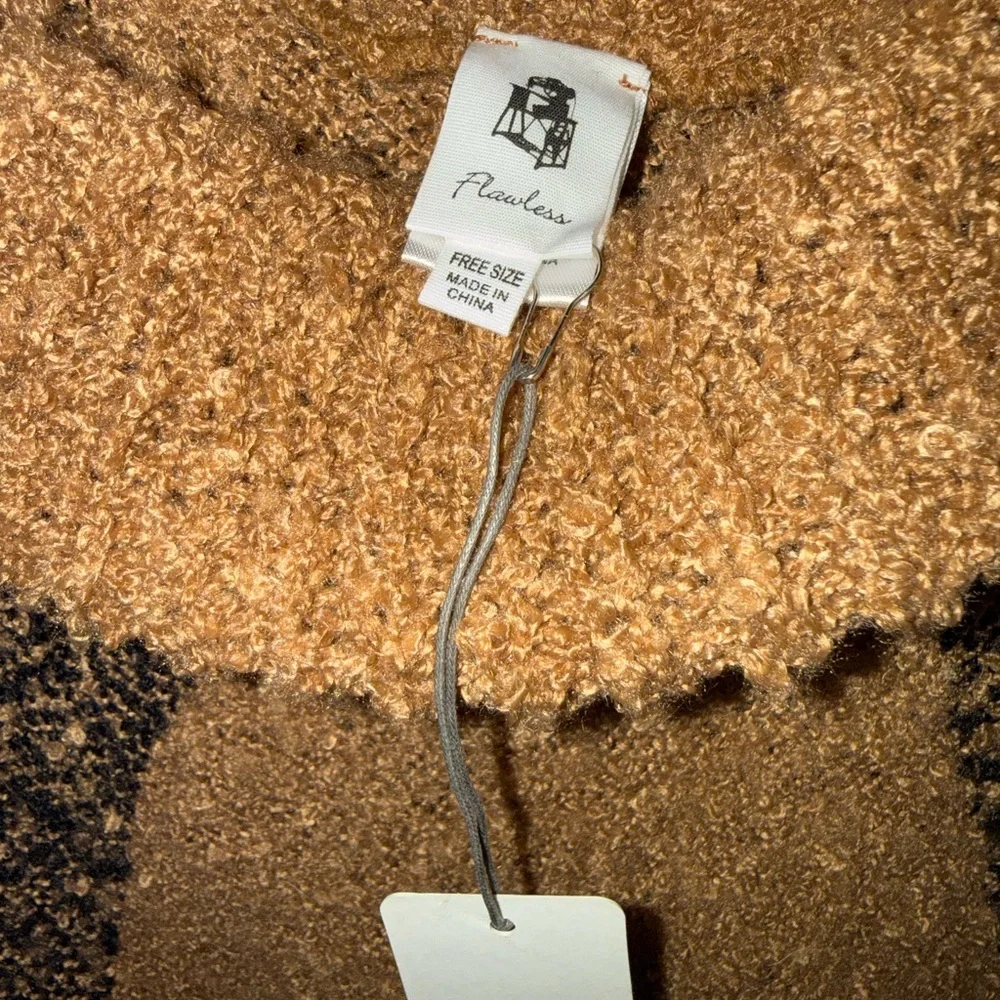 🟡🟡FLAWLESS Poncho Turtleneck Sweater - Picture 4 of 4